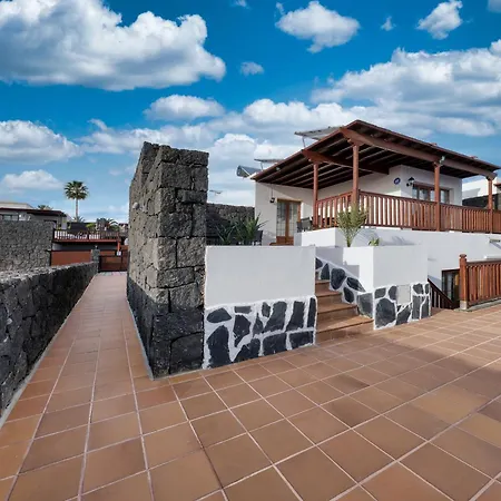 Flavia - Pool, Bbq And Game By Lanzarote פלאיה בלנקה